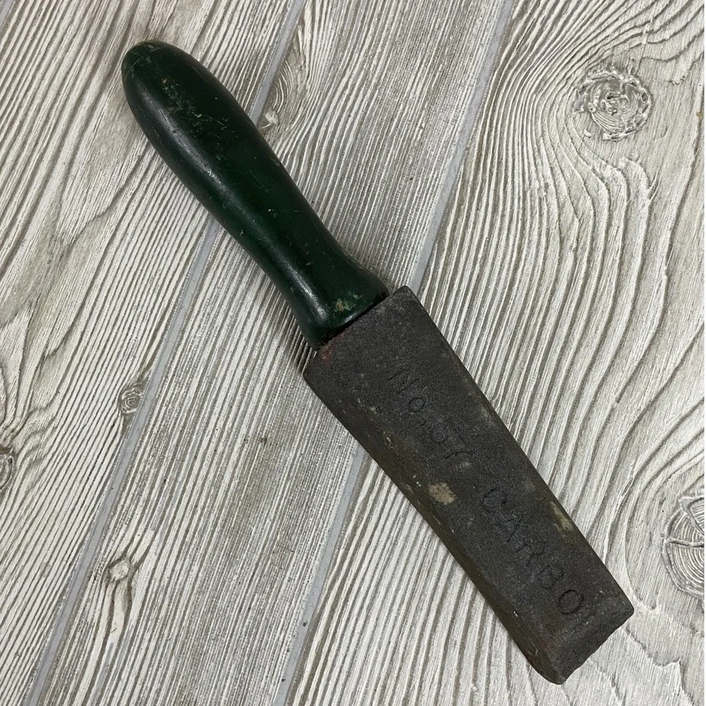 Vintage Carborundum No 57 Carbo Scythe Stone Sharpening Tool Wood Handle Green